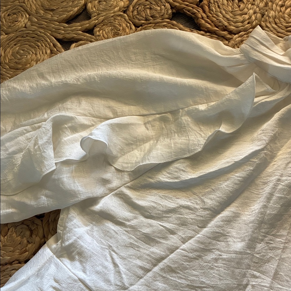 Zara Retro Ivory Ruffles Fold Blouse Size Small - Picture 3 of 6